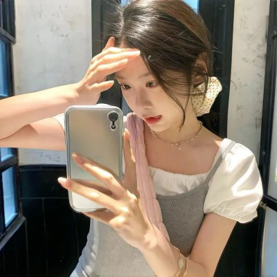 群莺乱飞